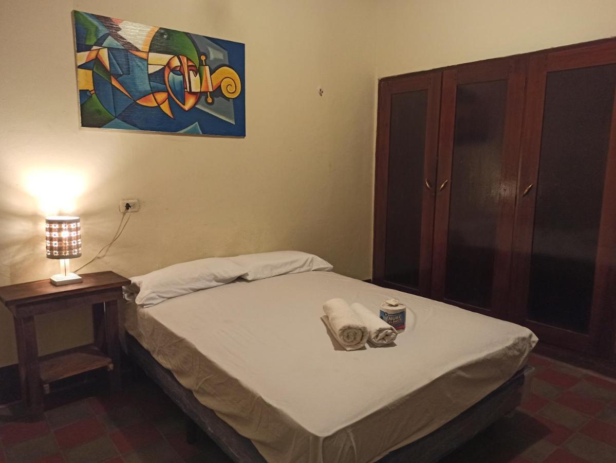 Отель Harvest House Nicaragua Леон Экстерьер фото
